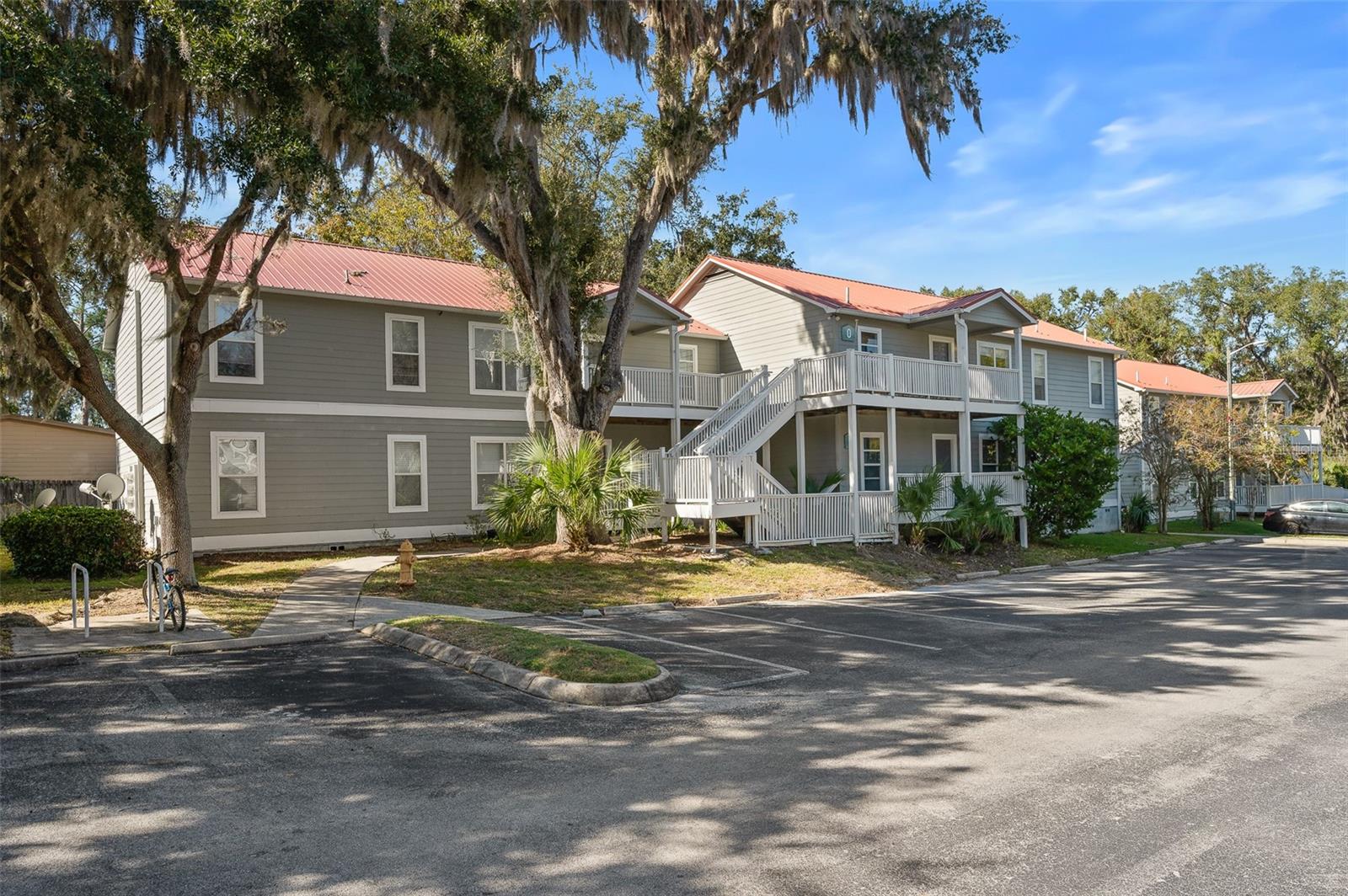 CAPSTONE QUARTERS CONDO - Residential