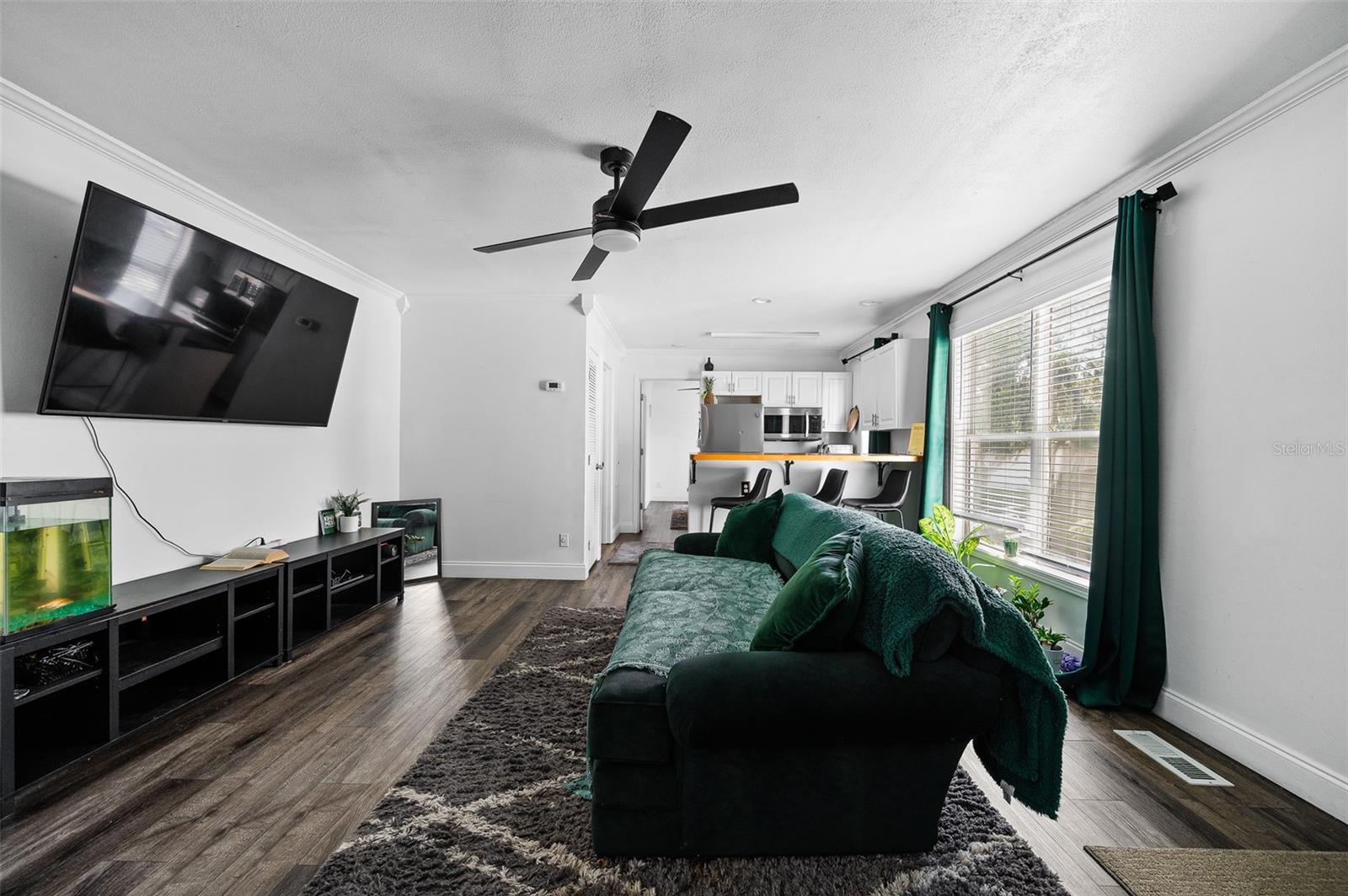 CAPSTONE QUARTERS CONDO - Residential