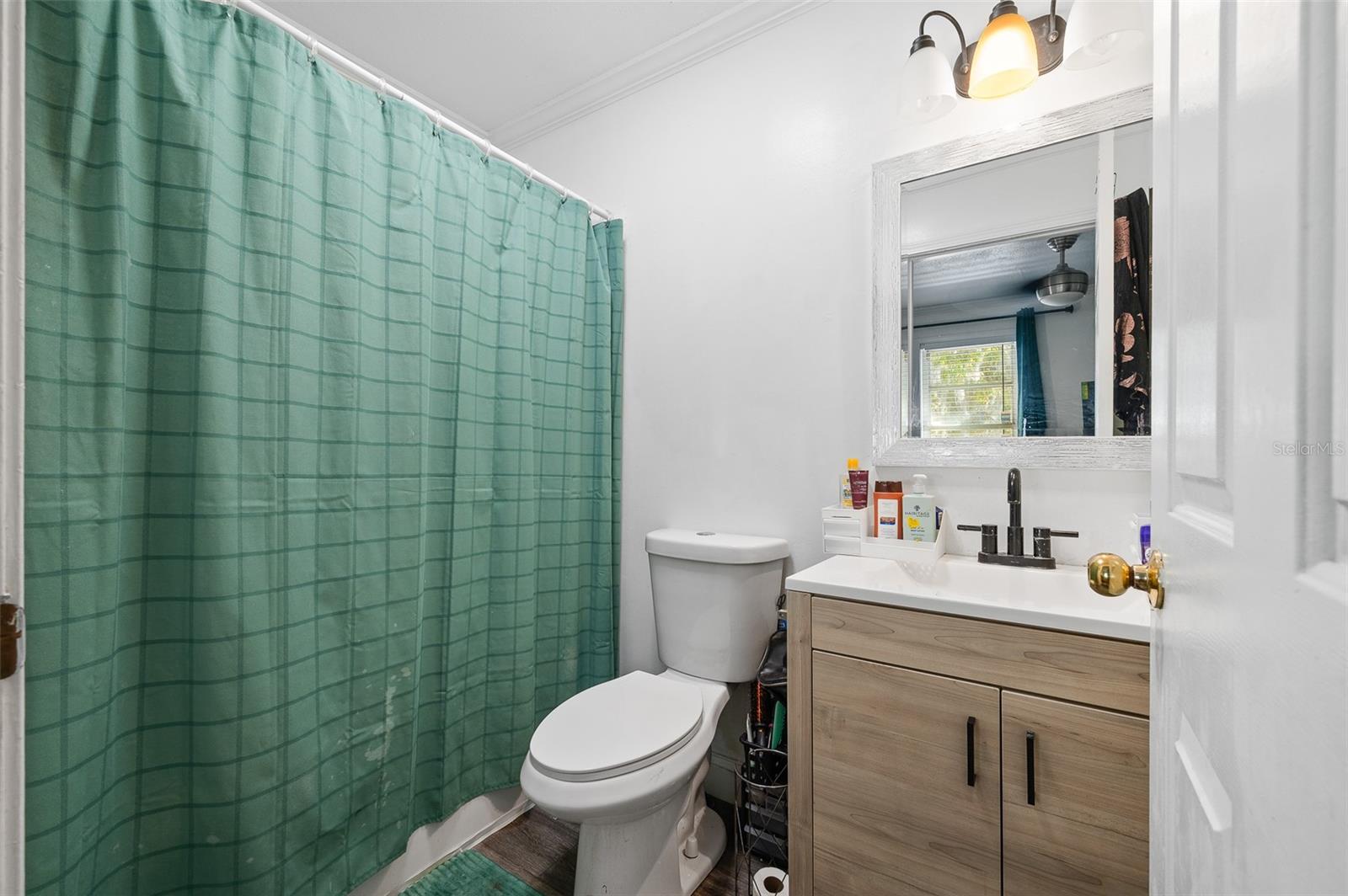 CAPSTONE QUARTERS CONDO - Residential