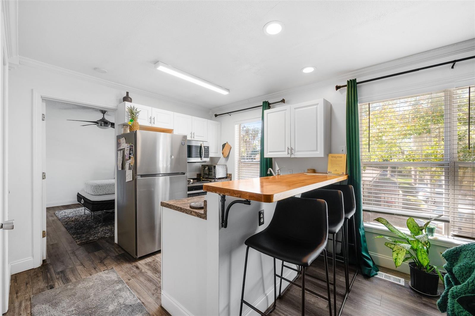 CAPSTONE QUARTERS CONDO - Residential