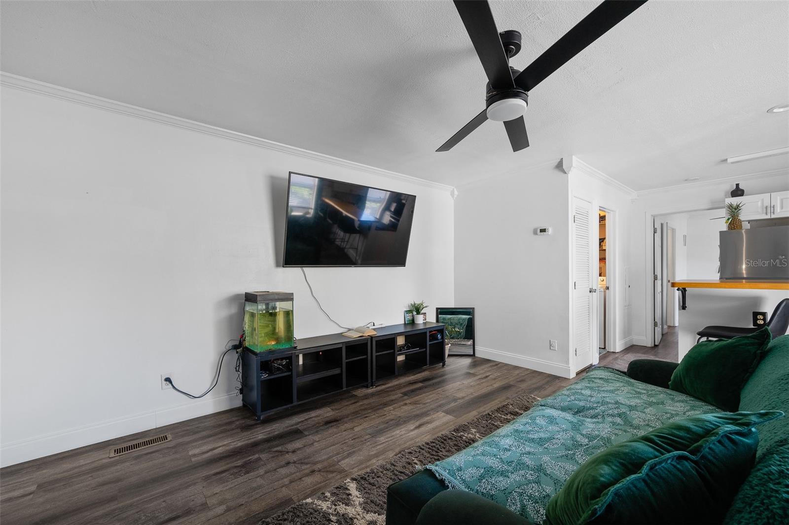 CAPSTONE QUARTERS CONDO - Residential