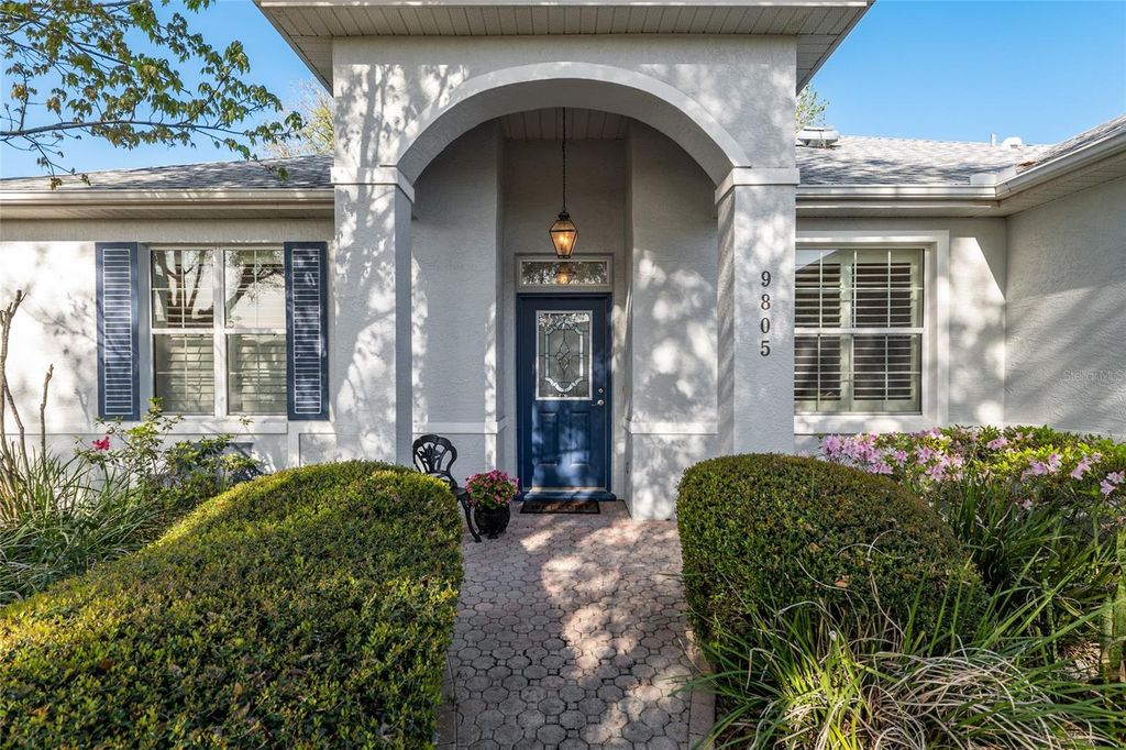 Photo of 9805 SW 89th Loop, Ocala, FL 34481 (MLS # OM721054)