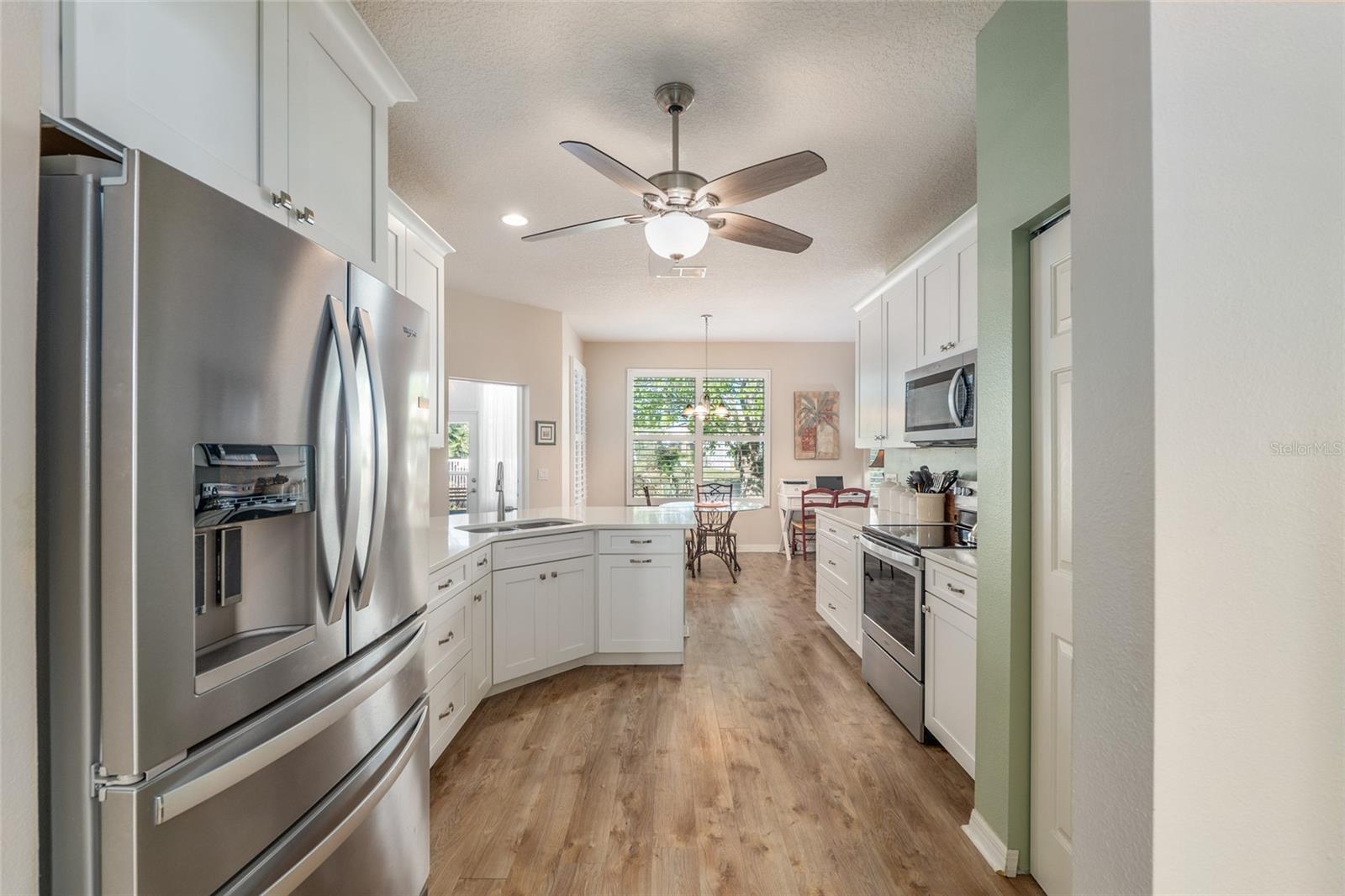 ON TOP OF THE WORLD - Residential