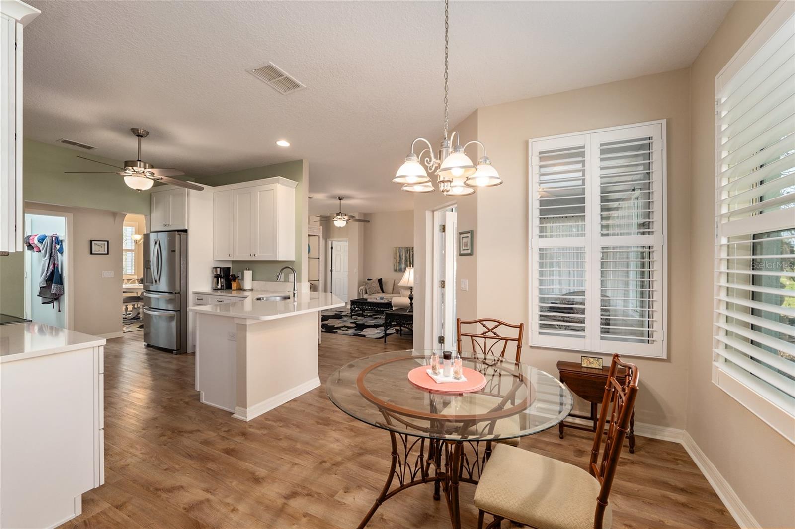 ON TOP OF THE WORLD - Residential