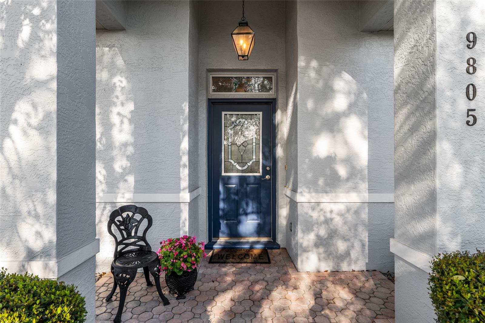 ON TOP OF THE WORLD - Residential