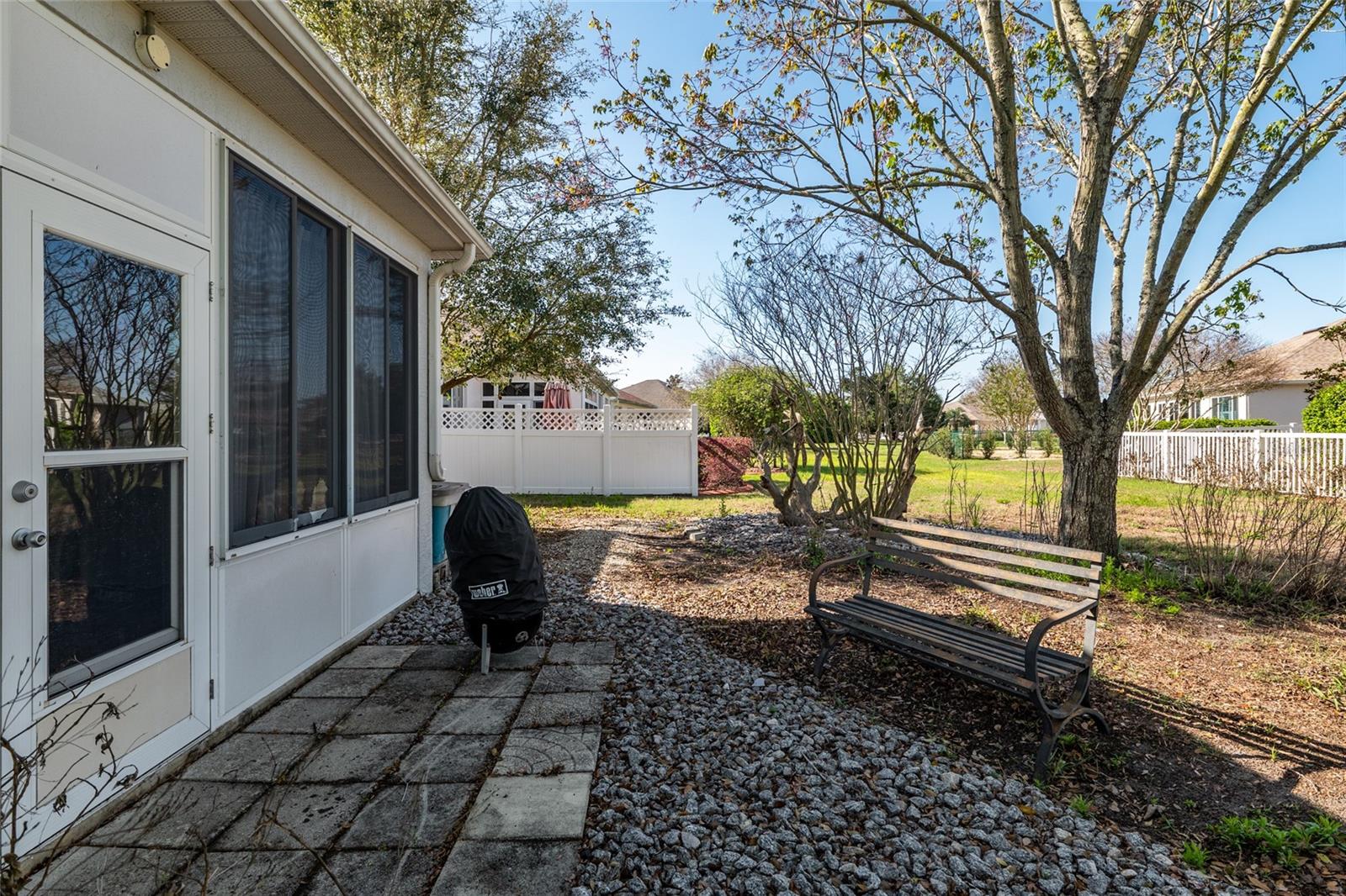 ON TOP OF THE WORLD - Residential