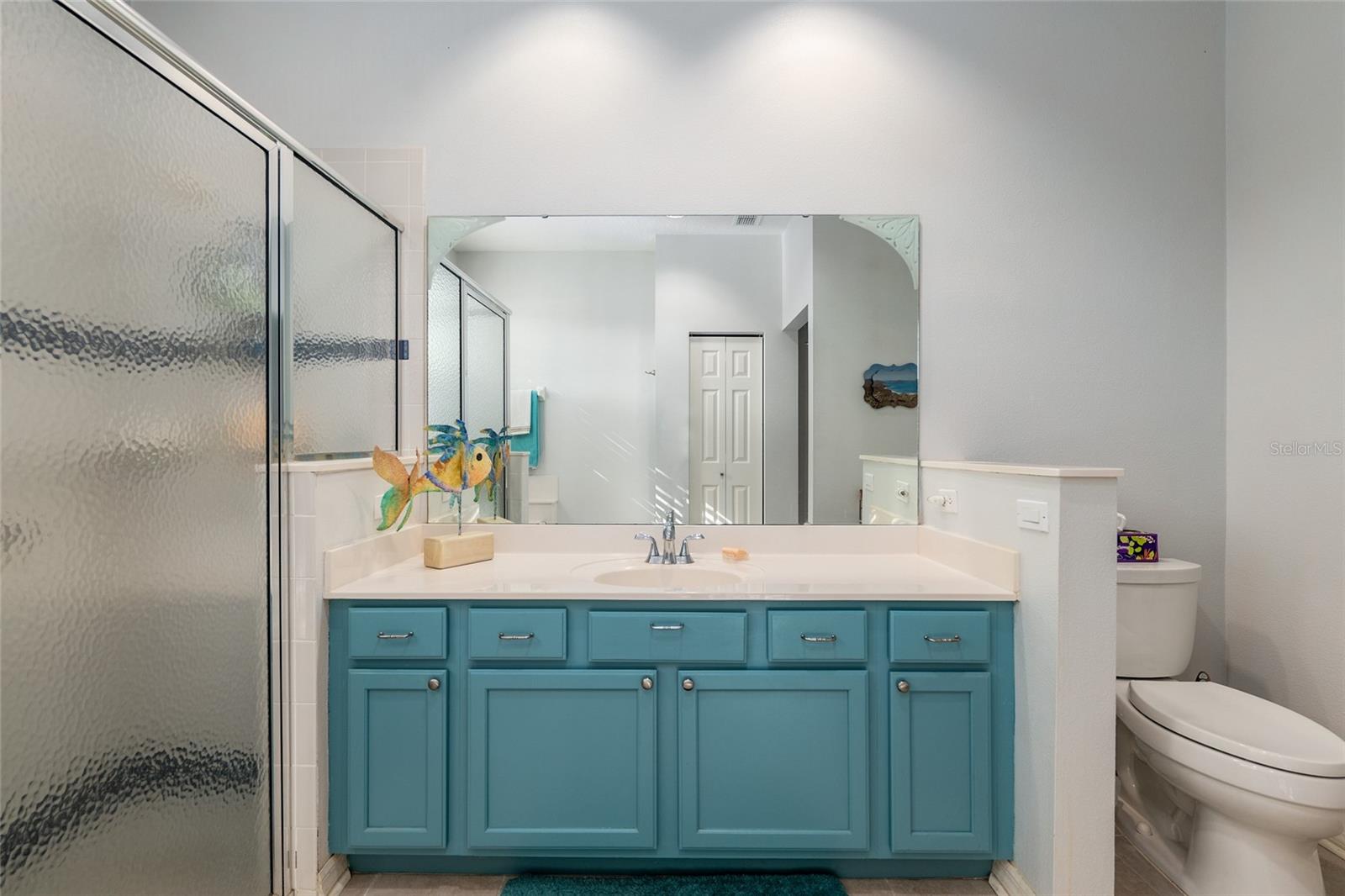 ON TOP OF THE WORLD - Residential