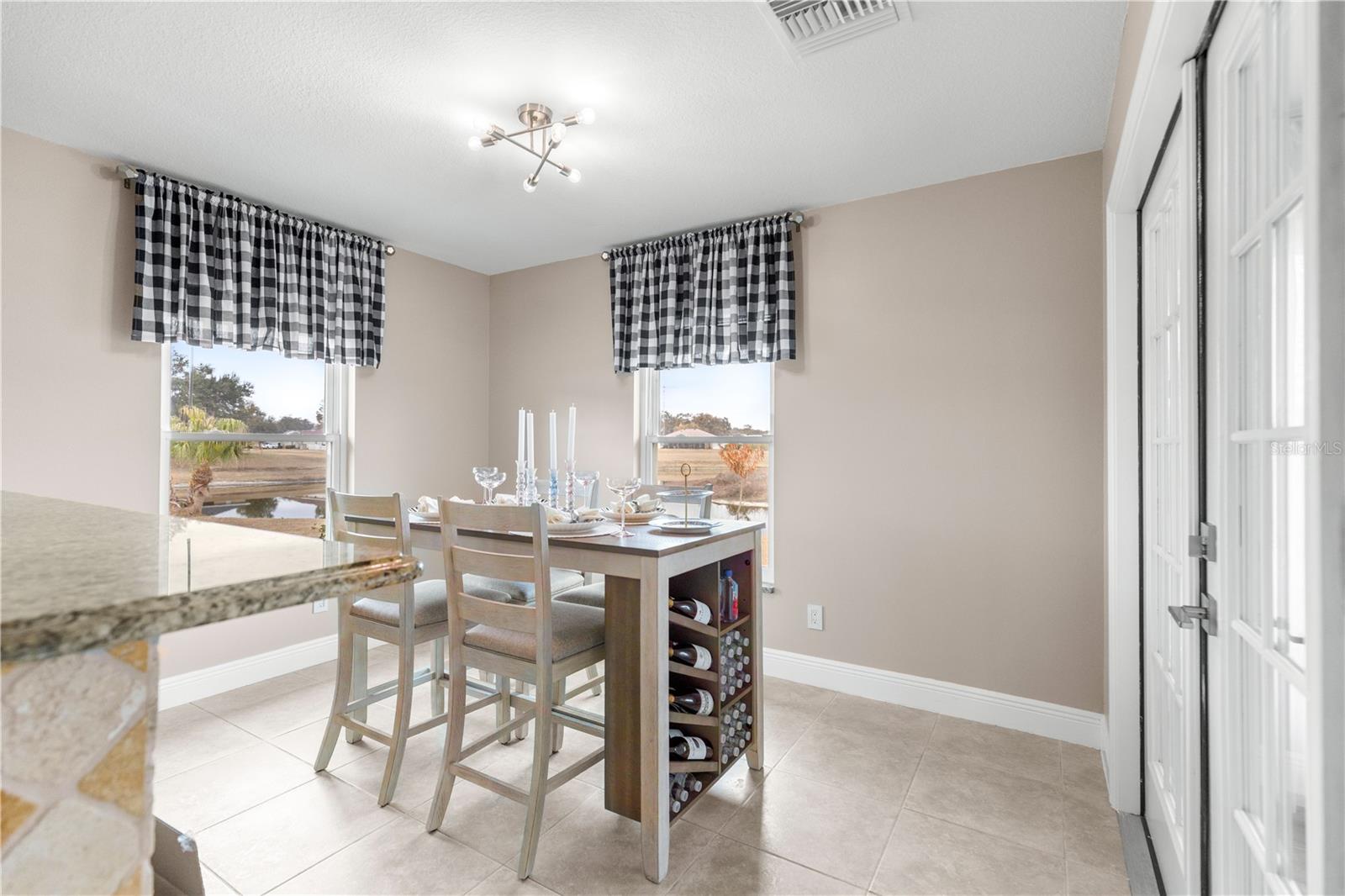 FAIRWAYS AT ROLLING HILLS FIRST ADD - Residential