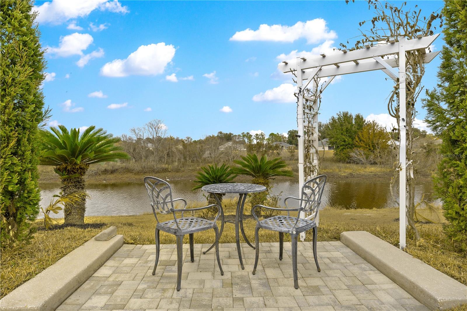 FAIRWAYS AT ROLLING HILLS FIRST ADD - Residential