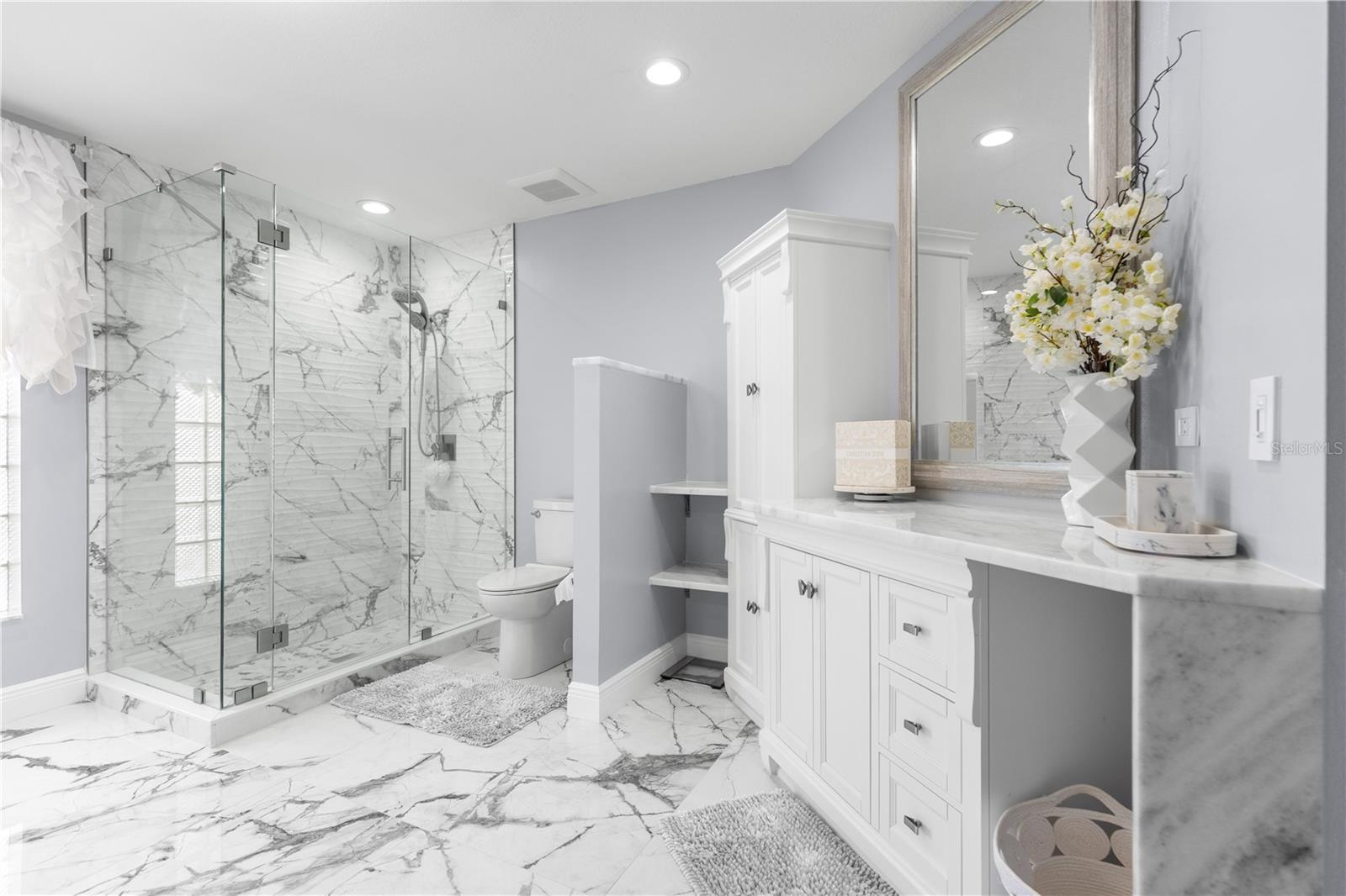 FAIRWAYS AT ROLLING HILLS FIRST ADD - Residential