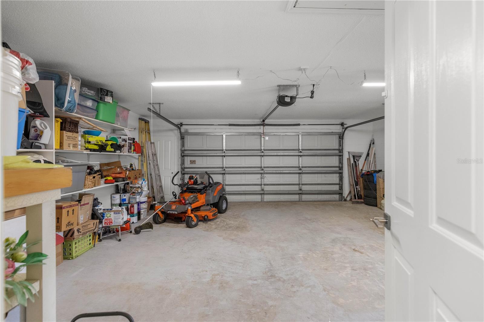 FAIRWAYS AT ROLLING HILLS FIRST ADD - Residential