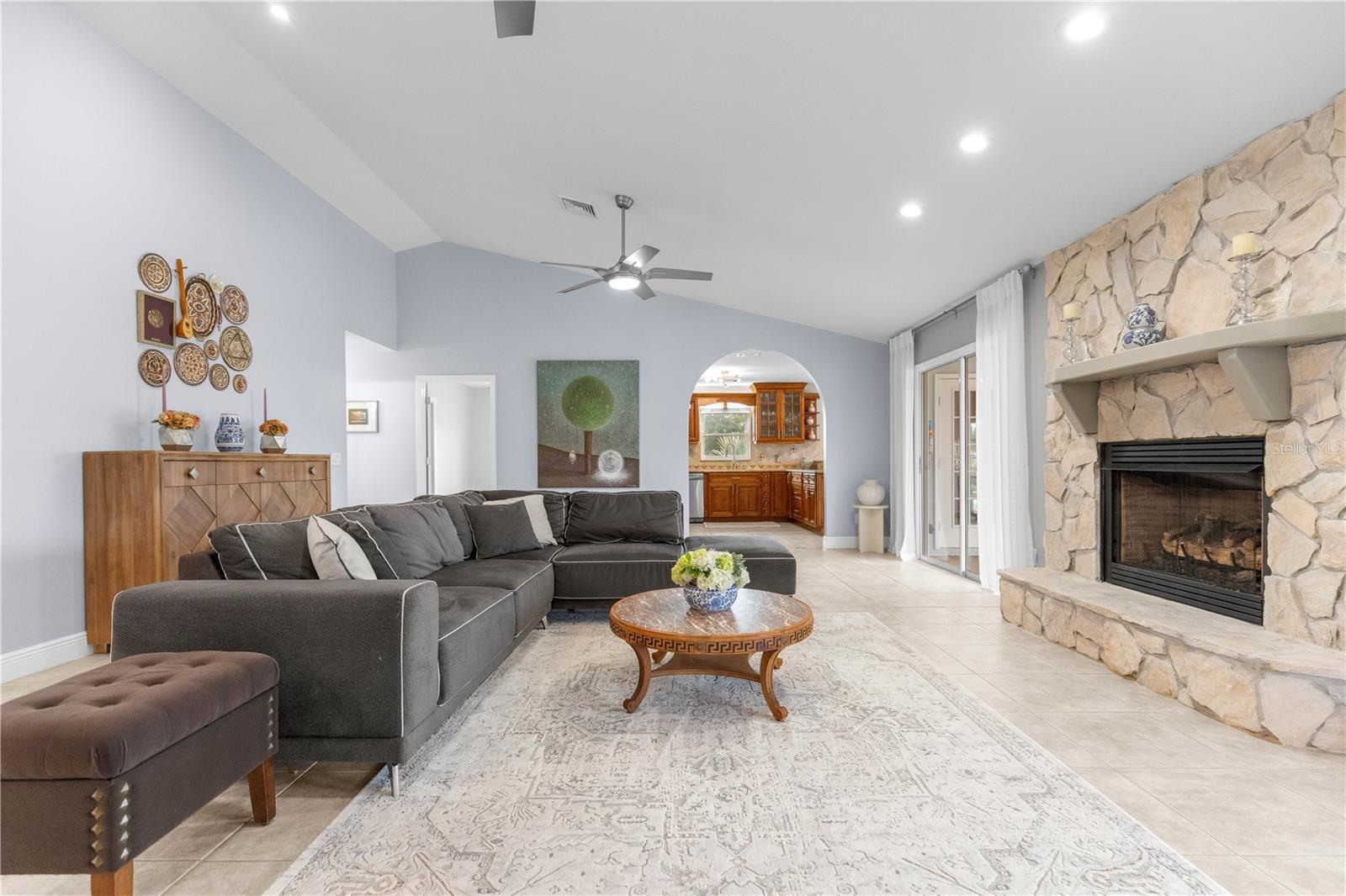 FAIRWAYS AT ROLLING HILLS FIRST ADD - Residential