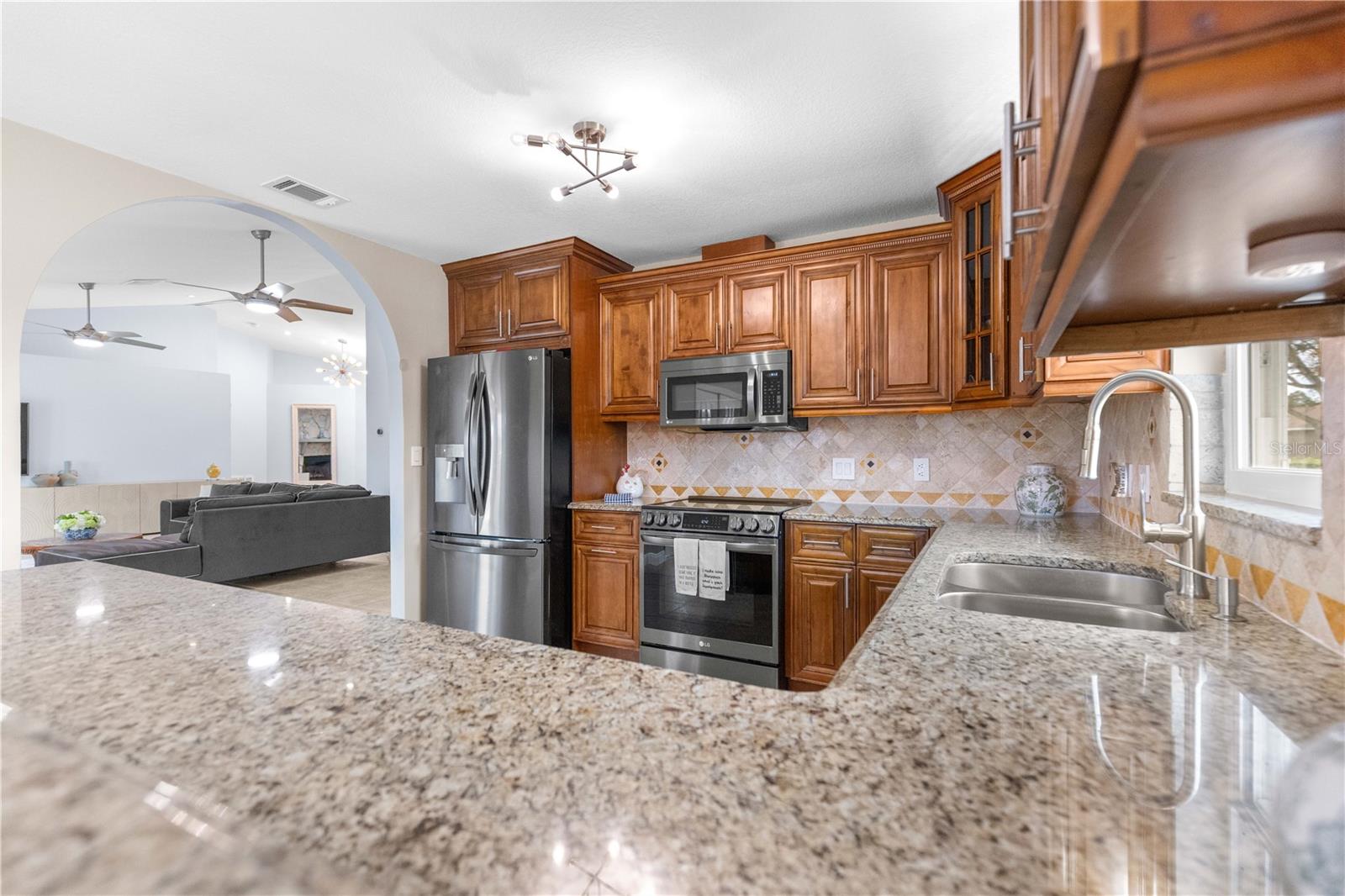 FAIRWAYS AT ROLLING HILLS FIRST ADD - Residential