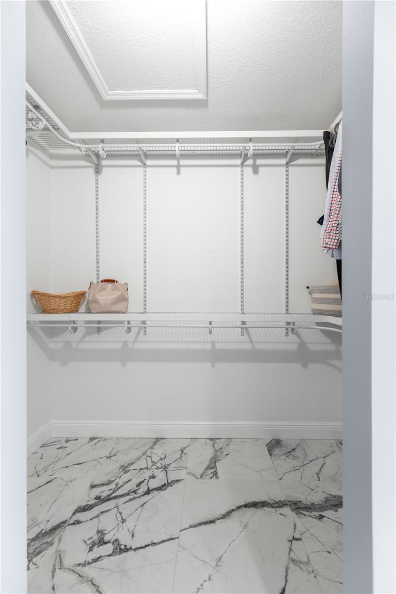 FAIRWAYS AT ROLLING HILLS FIRST ADD - Residential