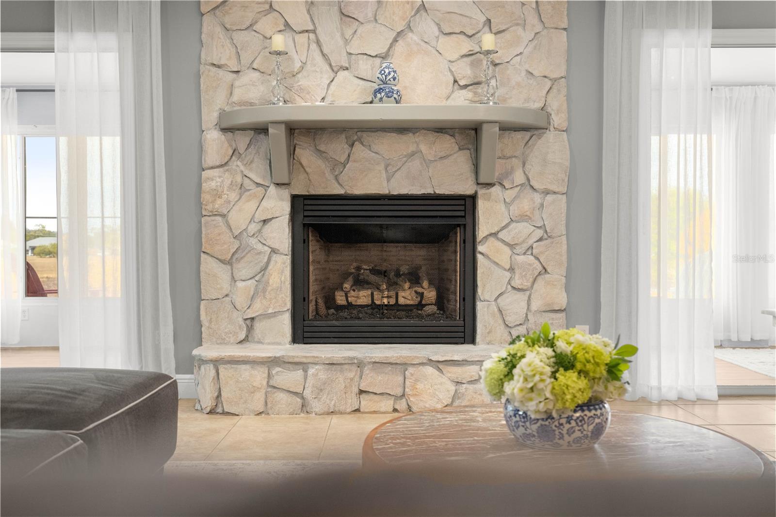 FAIRWAYS AT ROLLING HILLS FIRST ADD - Residential