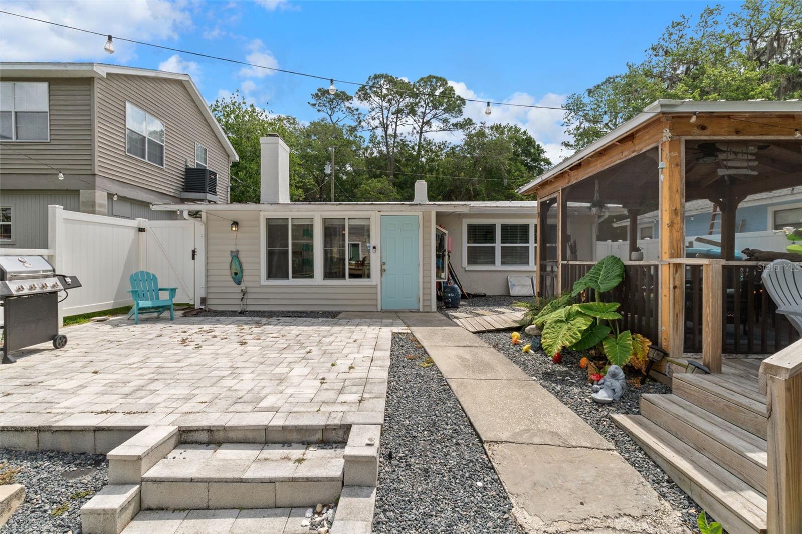 WEEKI WACHEE GARDENS - Residential