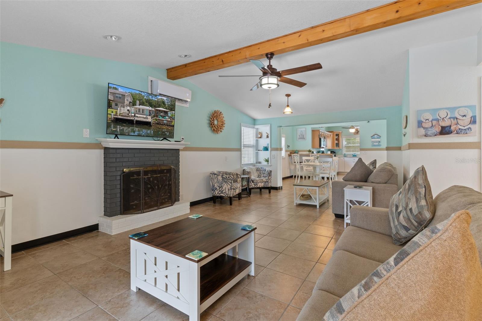 WEEKI WACHEE GARDENS - Residential