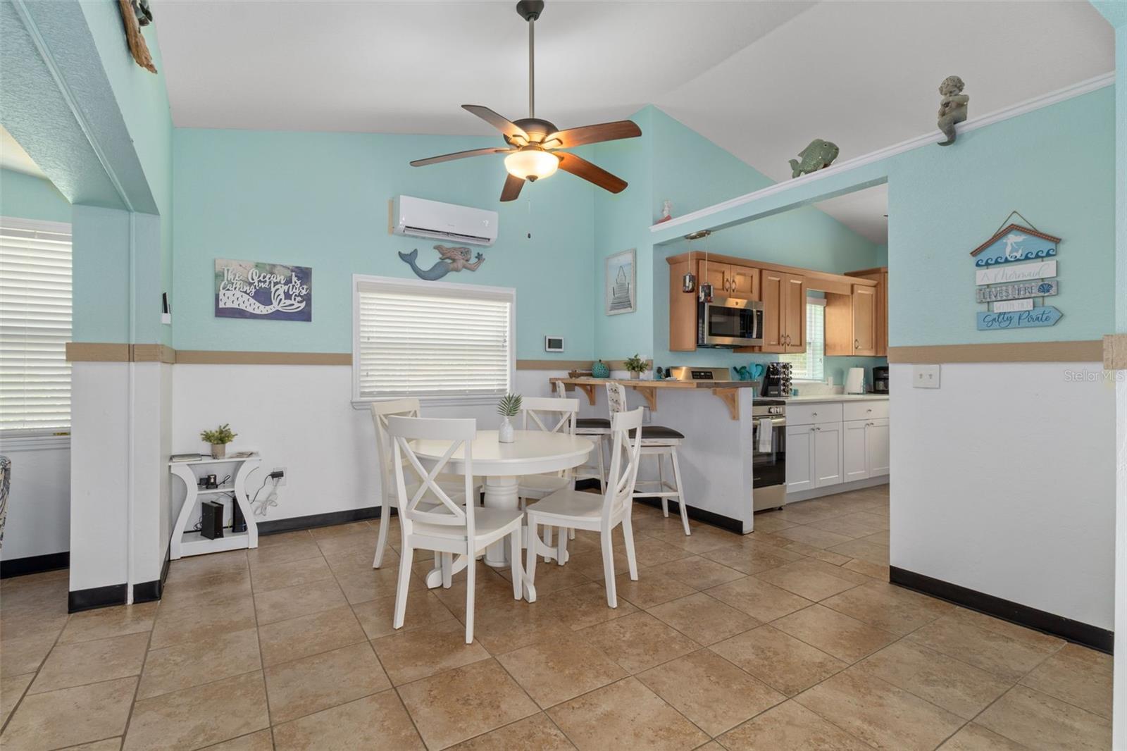 WEEKI WACHEE GARDENS - Residential