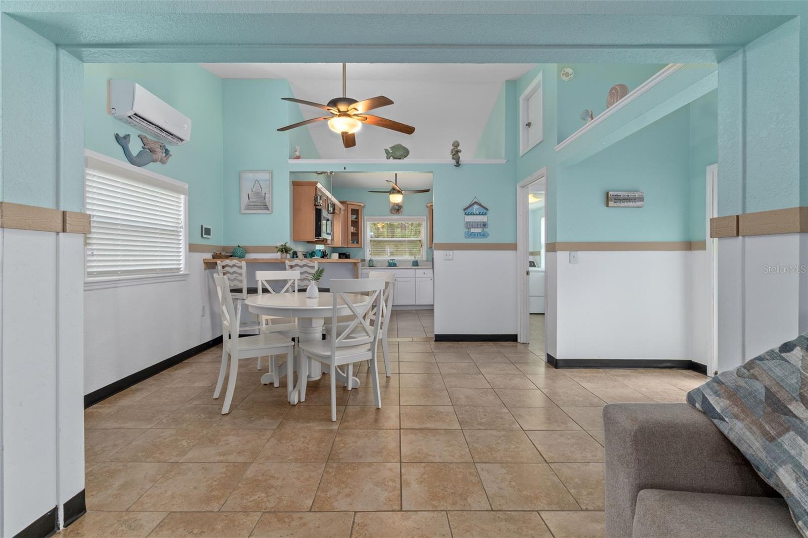 WEEKI WACHEE GARDENS - Residential