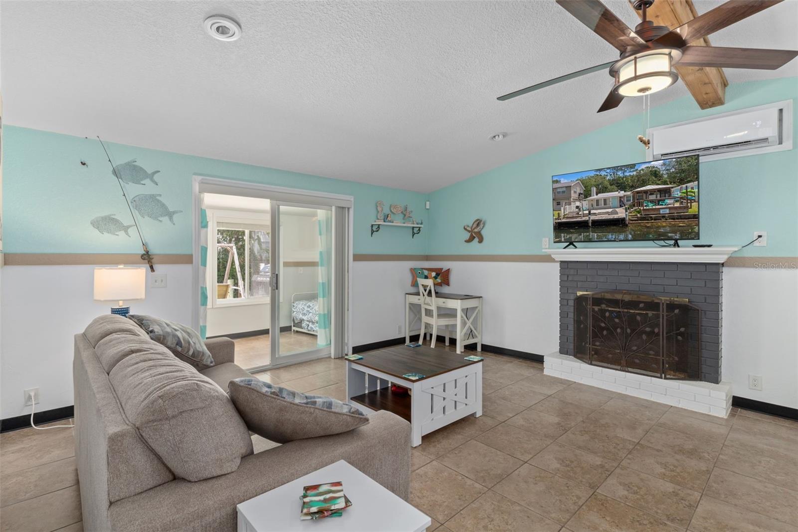 WEEKI WACHEE GARDENS - Residential