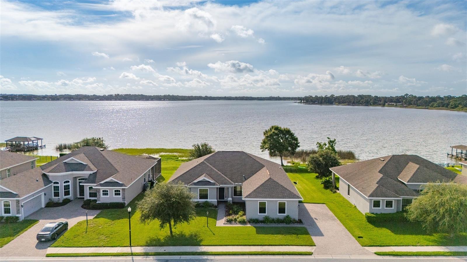 473 LAKE VIEW WAY