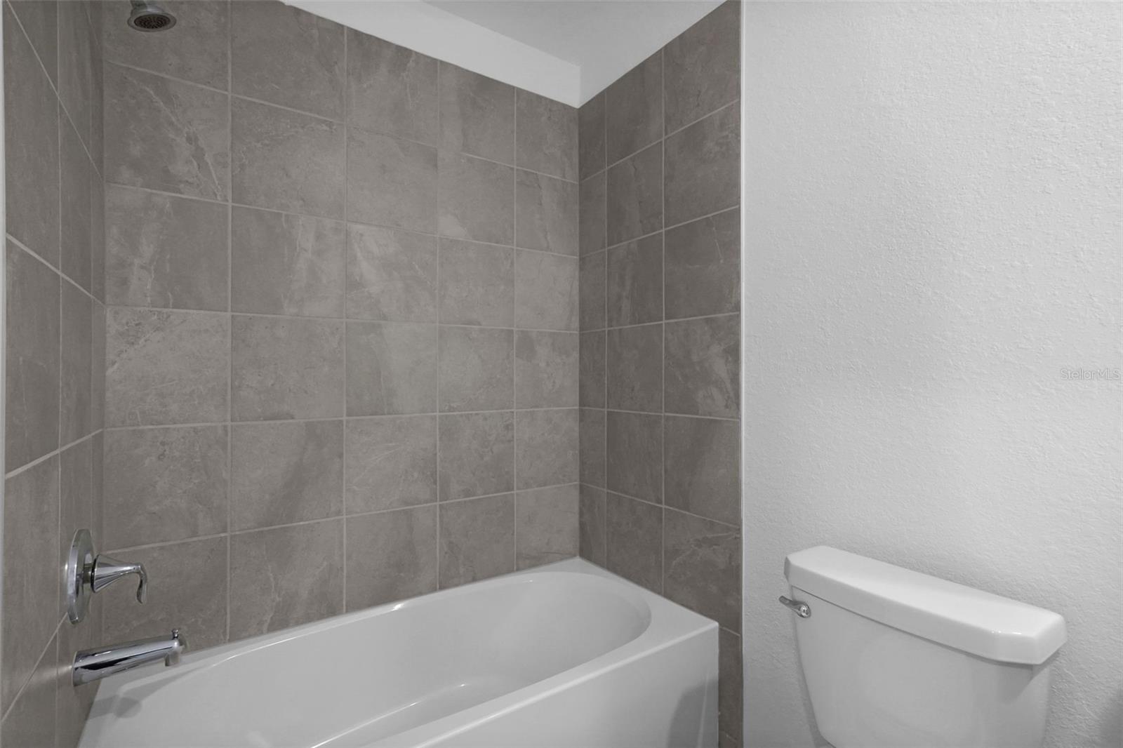 CALUSA COUNTRY CLUB - Residential