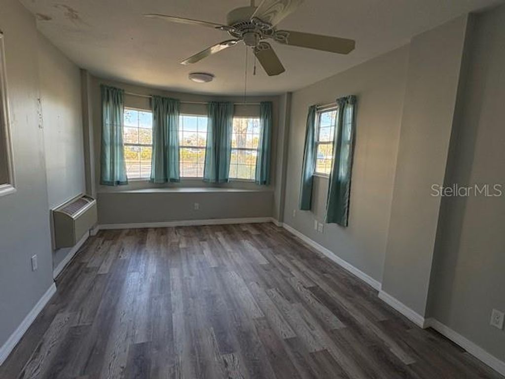 Photo of 1840 Glengary Street, Sarasota, FL 34231 (MLS # A4674979)