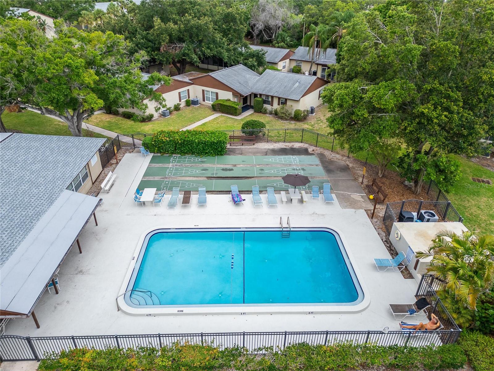 WOODSIDE VILLAGE CONDO - Residential Lease