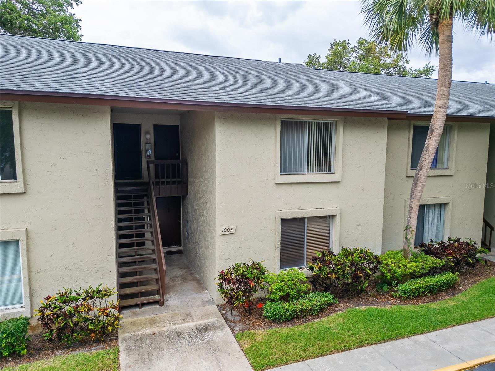 WOODSIDE VILLAGE CONDO - Residential Lease