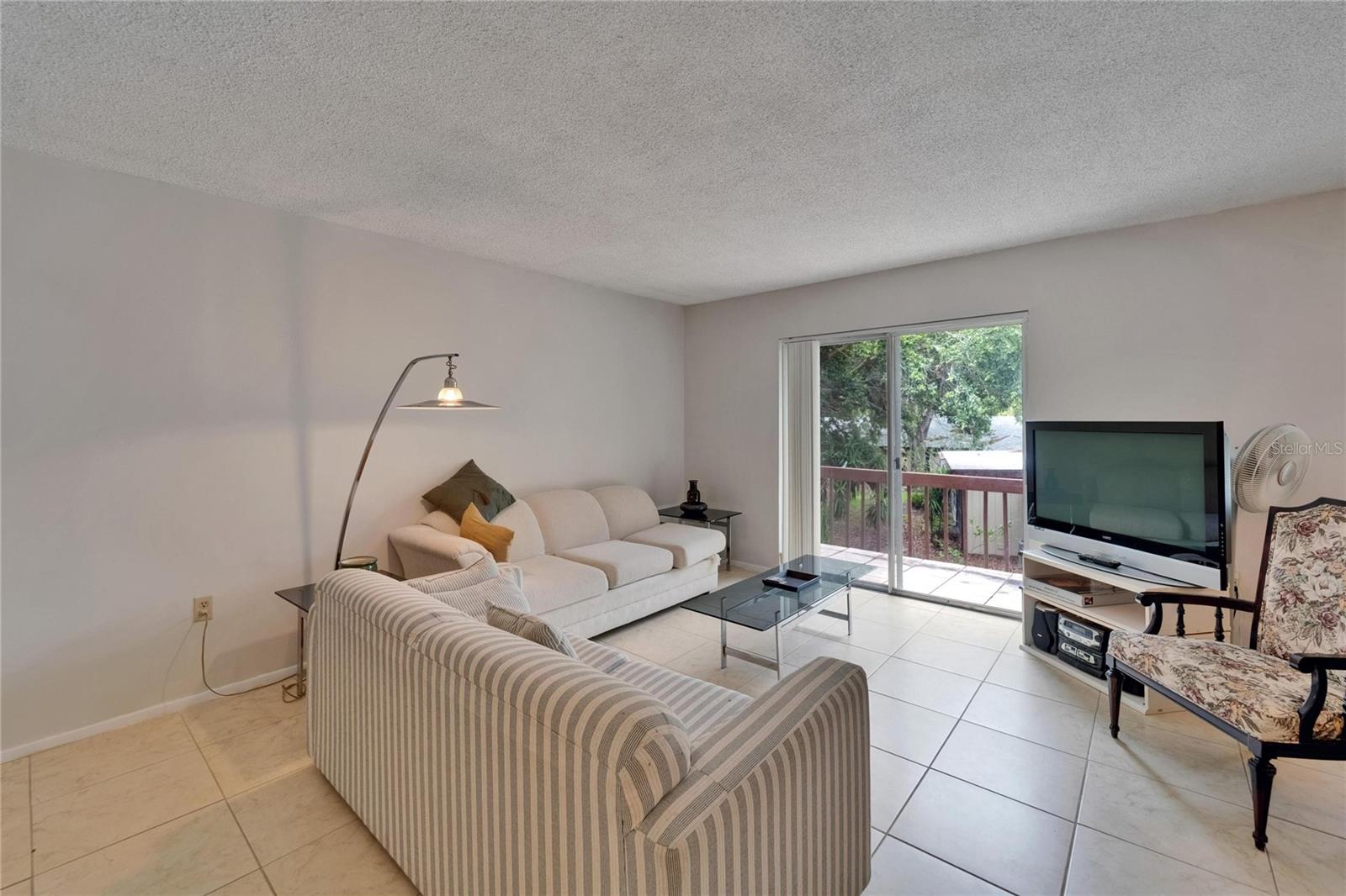 WOODSIDE VILLAGE CONDO - Residential Lease
