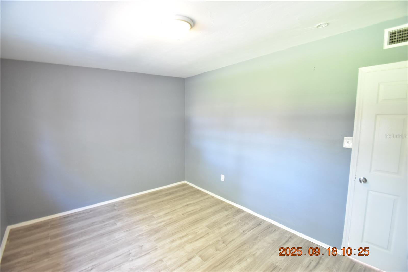 CRESTRIDGE 4TH ADD - Residential Lease