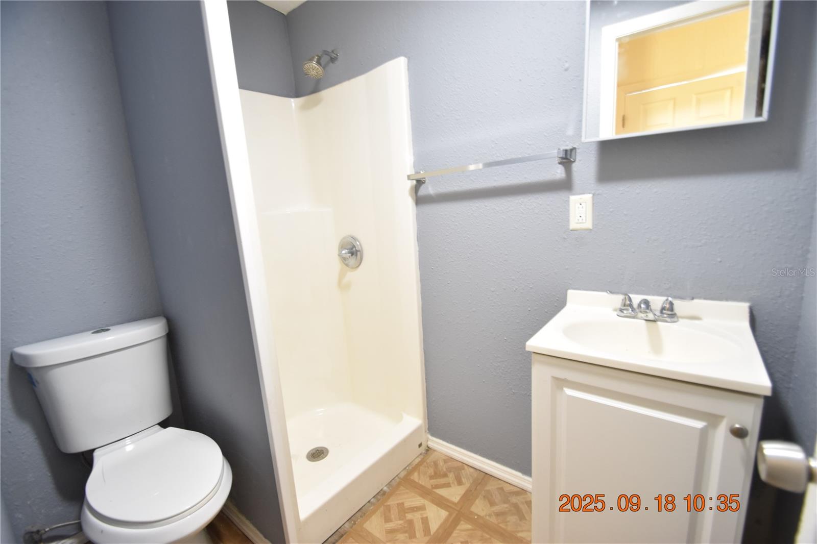 CRESTRIDGE 4TH ADD - Residential Lease