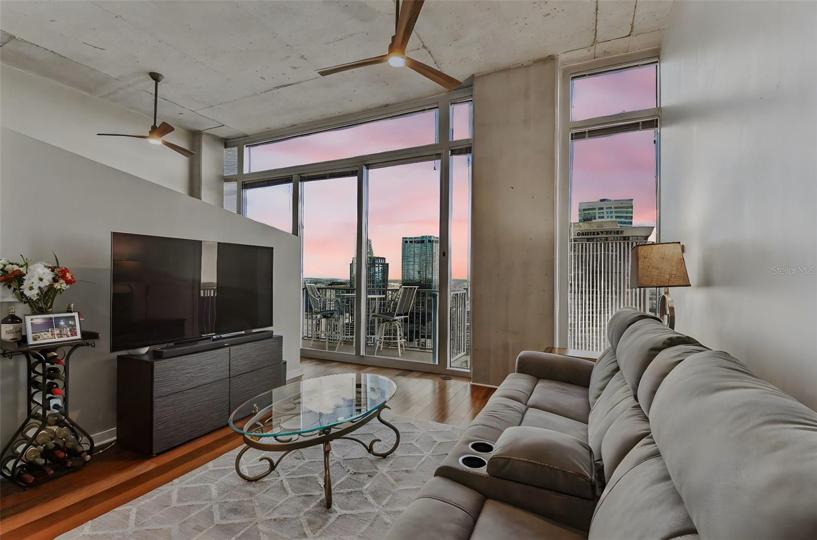 SKYPOINT A CONDO - Residential