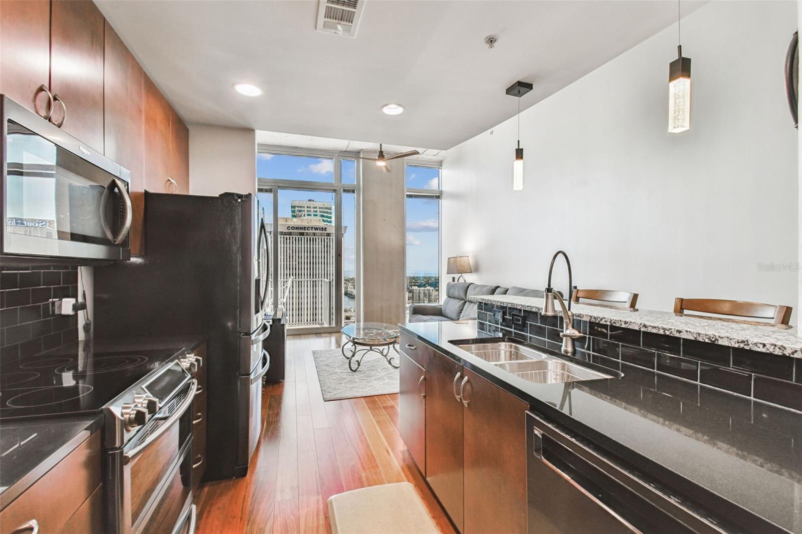 SKYPOINT A CONDO - Residential