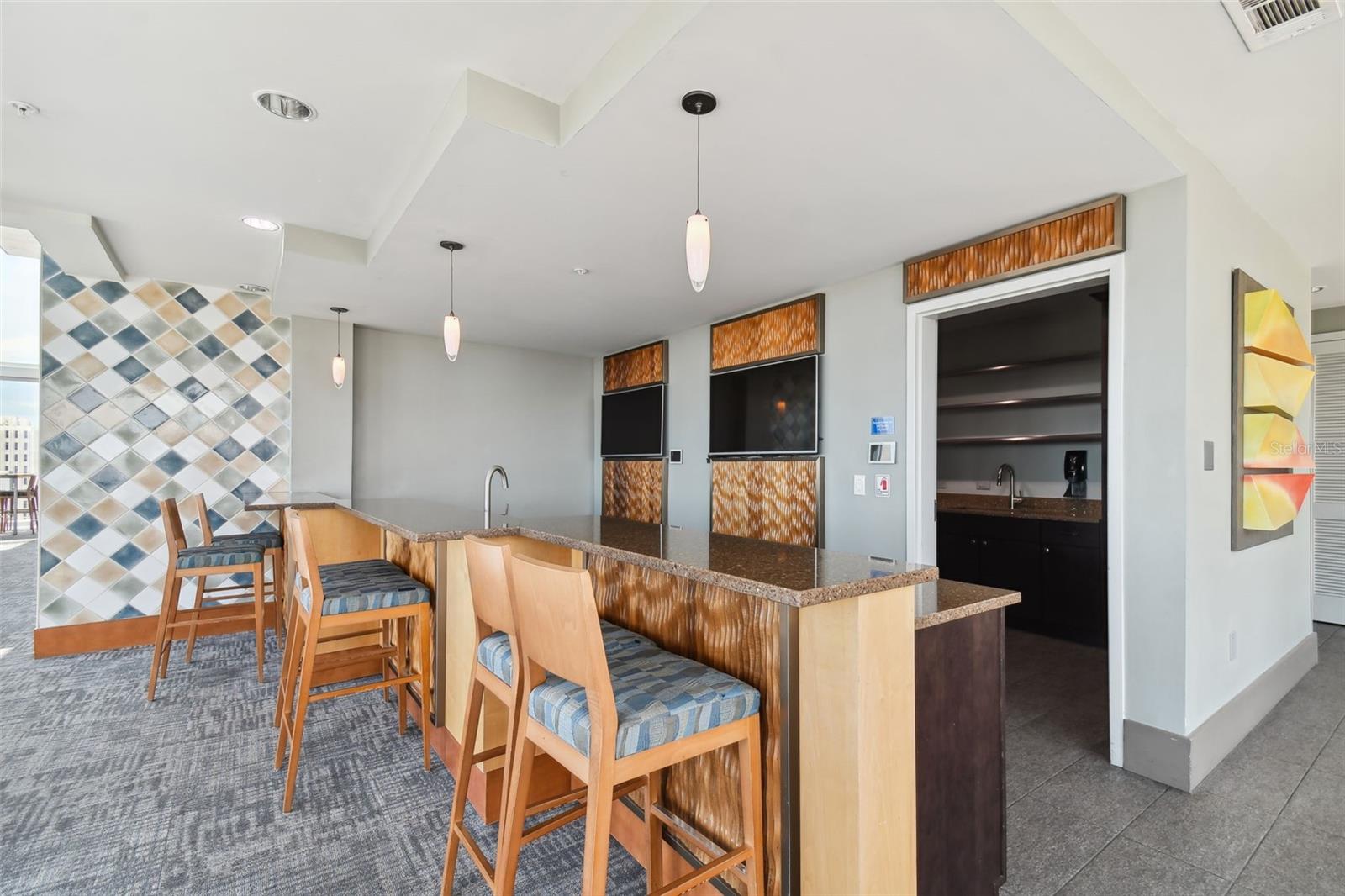 SKYPOINT A CONDO - Residential