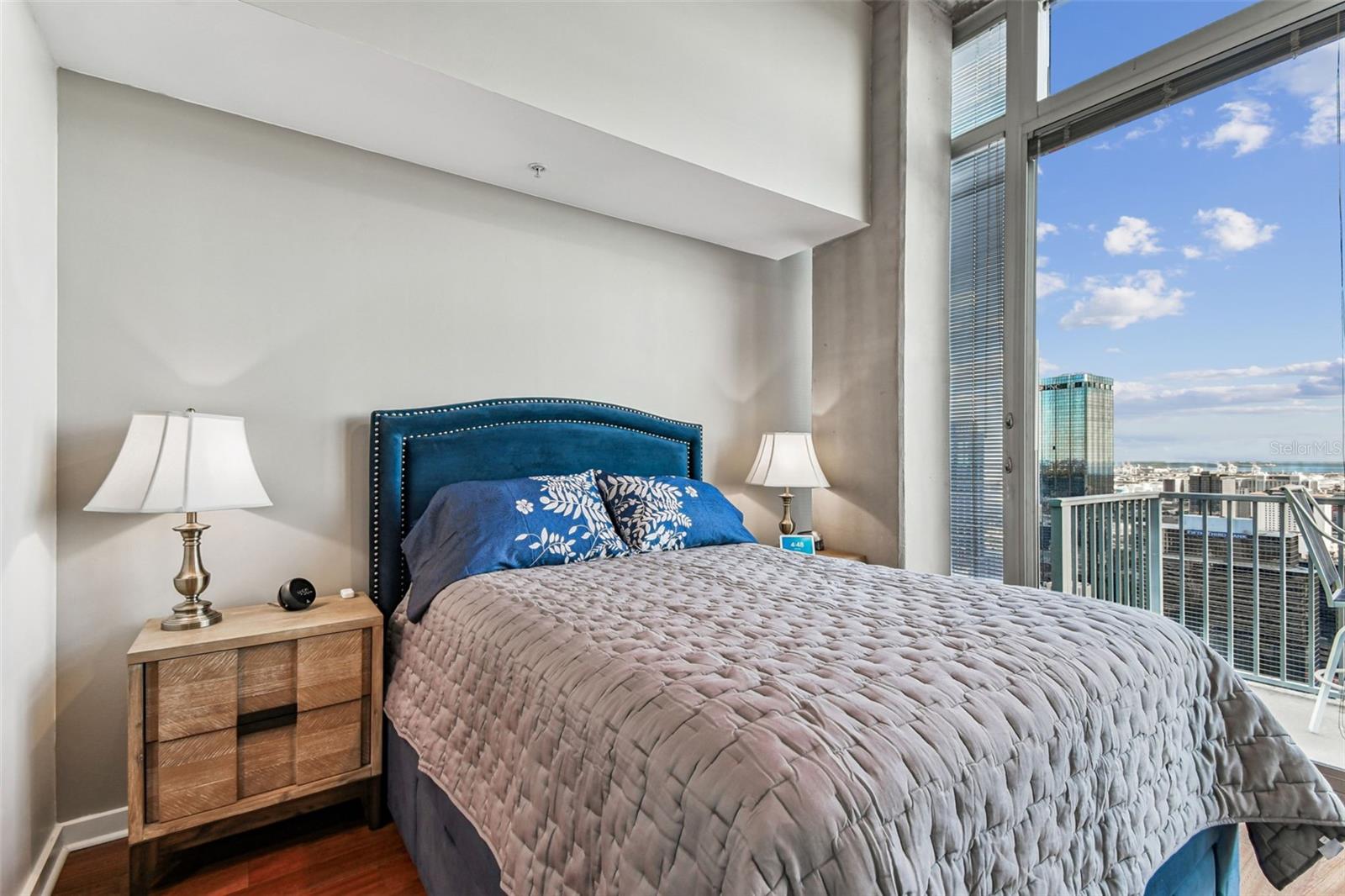 SKYPOINT A CONDO - Residential