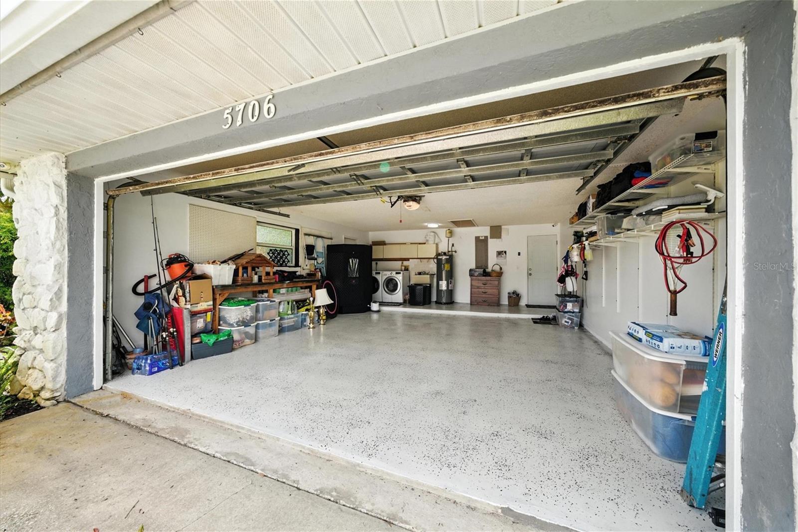 HOLIDAY PINES SUB PH I - Residential