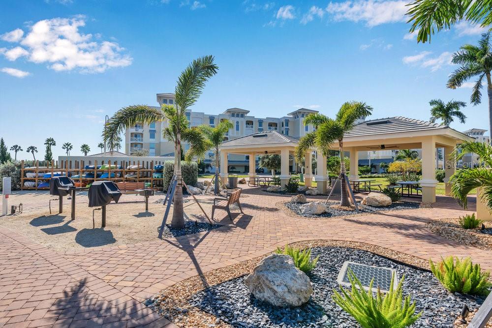 SUNSET POINTE AT COLLANY KEY II CONDO - Residential