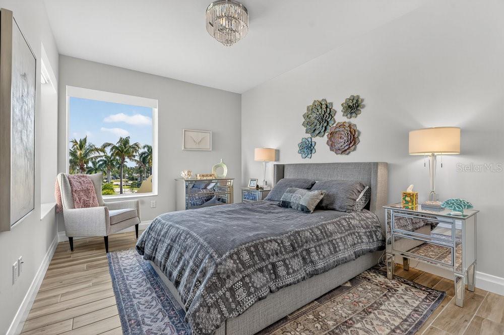 SUNSET POINTE AT COLLANY KEY II CONDO - Residential