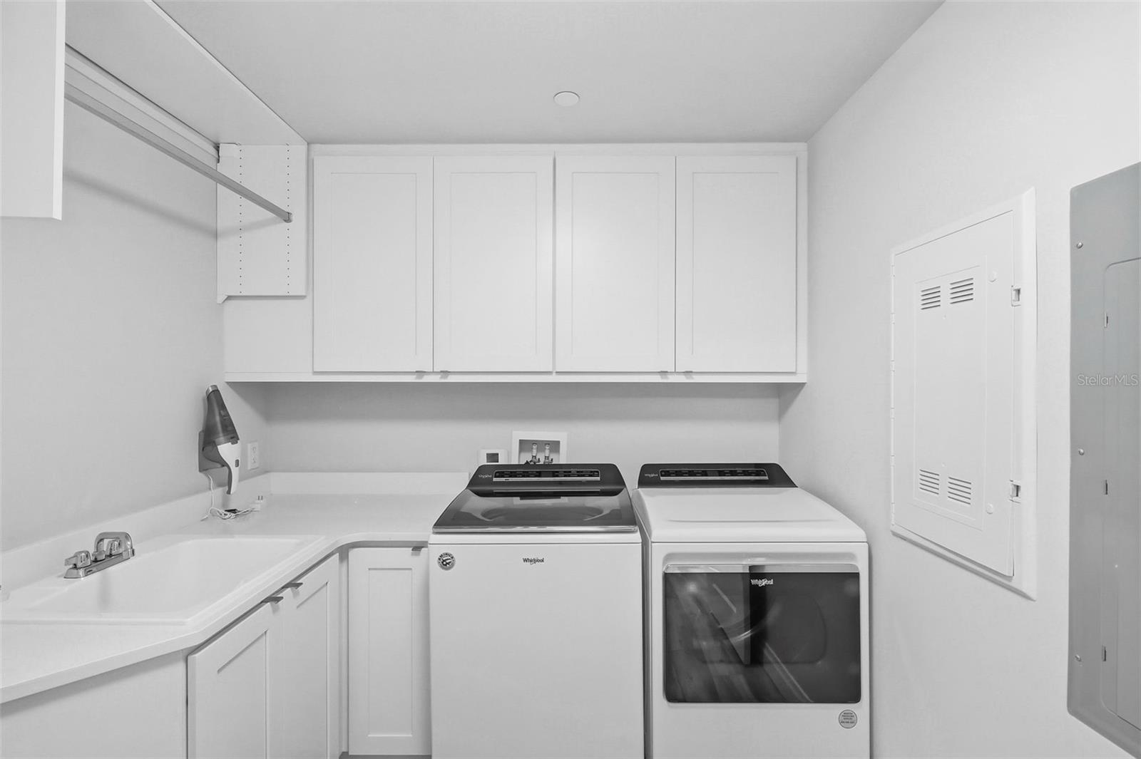 SUNSET POINTE AT COLLANY KEY II CONDO - Residential