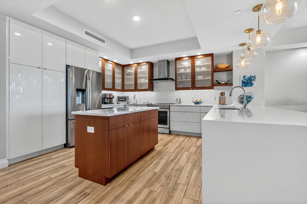 SUNSET POINTE AT COLLANY KEY II CONDO - Residential