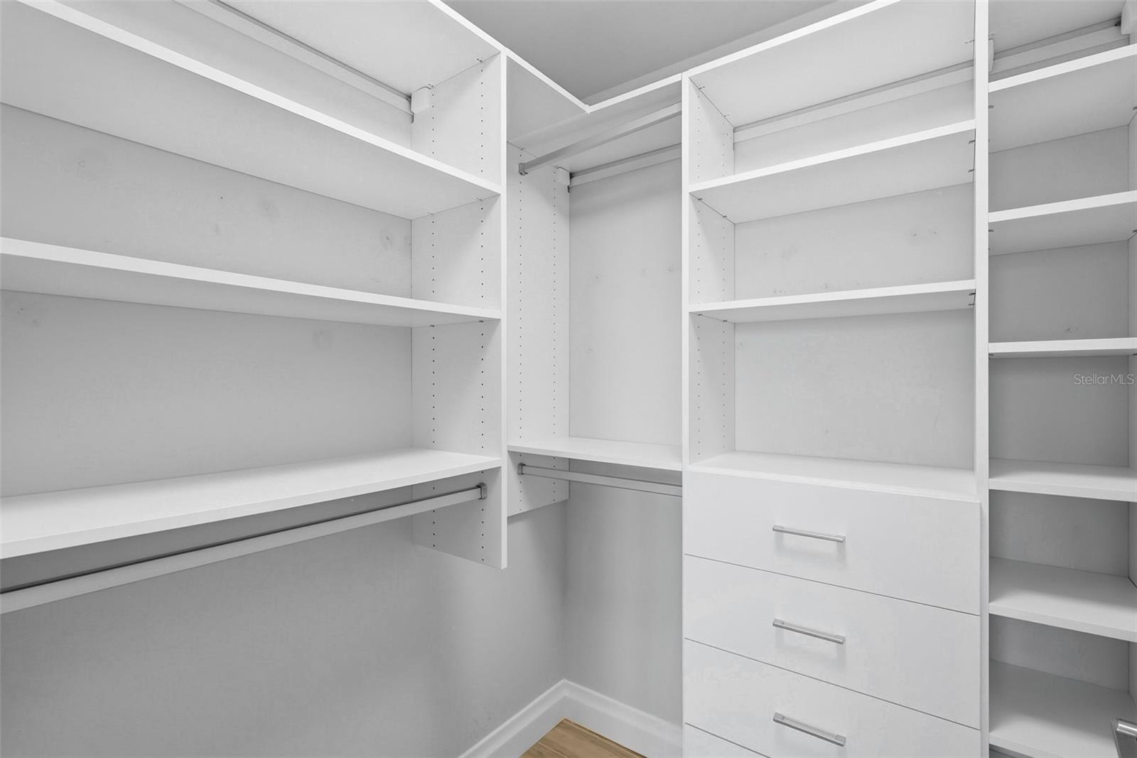 SUNSET POINTE AT COLLANY KEY II CONDO - Residential