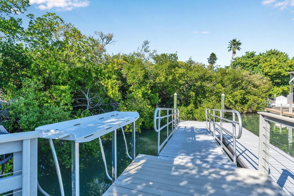 SUNSET POINTE AT COLLANY KEY II CONDO - Residential