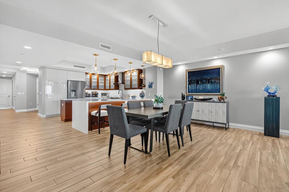 SUNSET POINTE AT COLLANY KEY II CONDO - Residential