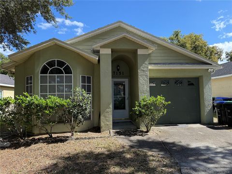 Photo of 7151 Edgewater Shores Court, Orlando, FL 32810 (MLS # S5136112) Photo of 7151 Edgewater Shores Court, Orlando, FL 32810 (MLS # S5136112)