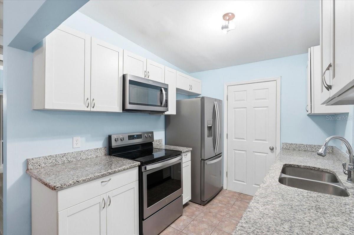 5927 FOREST GROVE BOULEVARD