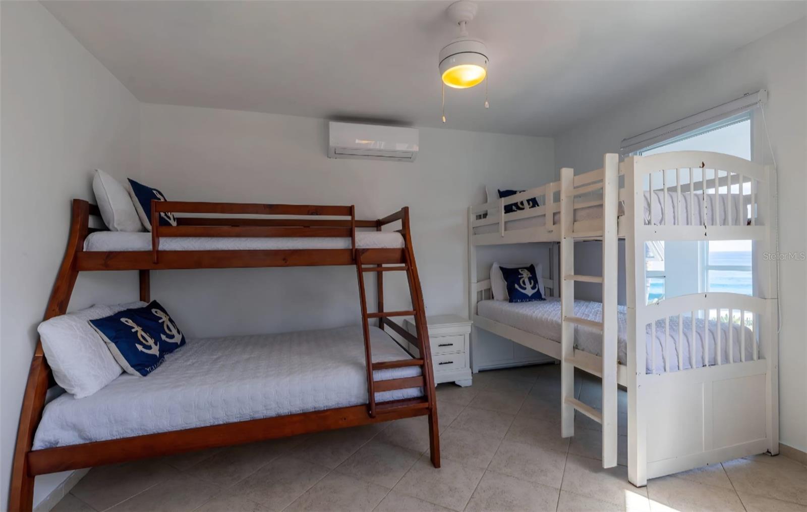 BARRIO CARRIZALES - Commercial Sale