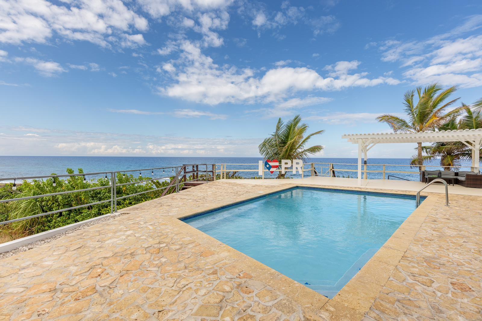 BARRIO CARRIZALES - Commercial Sale