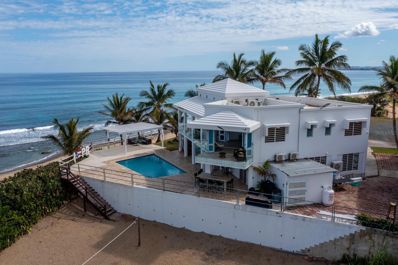 BARRIO CARRIZALES - Commercial Sale