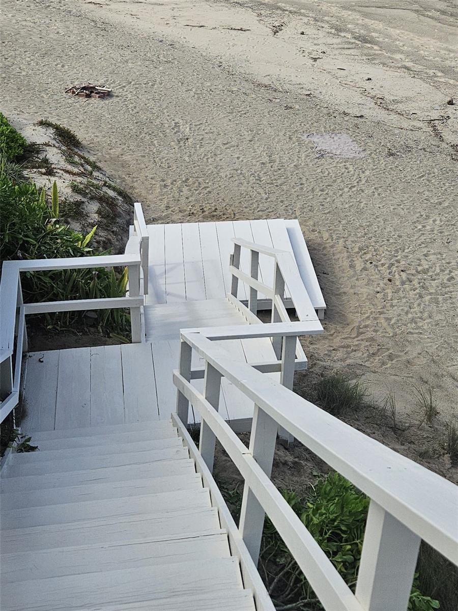 BARRIO CARRIZALES - Commercial Sale